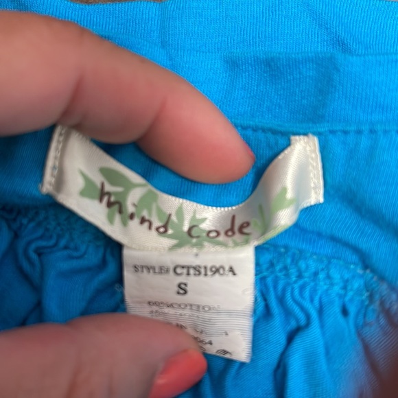 Top - Picture 3 of 3